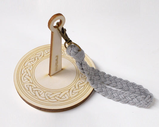 Blotz - Celtic Yarn Holder