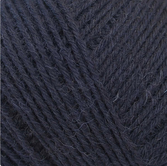 Baa Ram Ewe - Skipper 5-ply Guernsey - Portland Navy