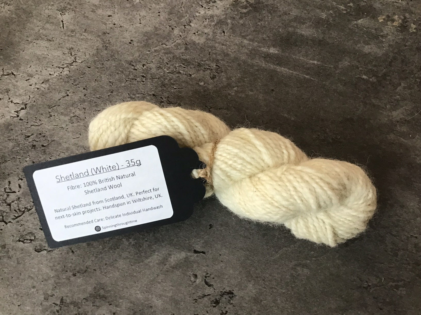 Spinning Through Time - White Shetland - 100% natural Shetland wool - 35g